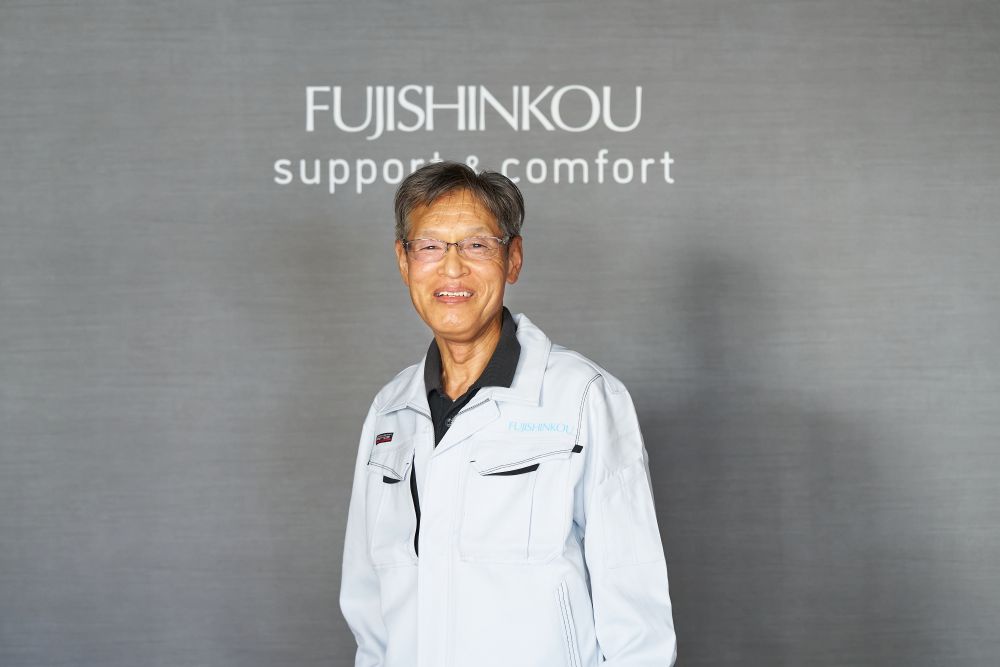 三​枝​ 恵光​